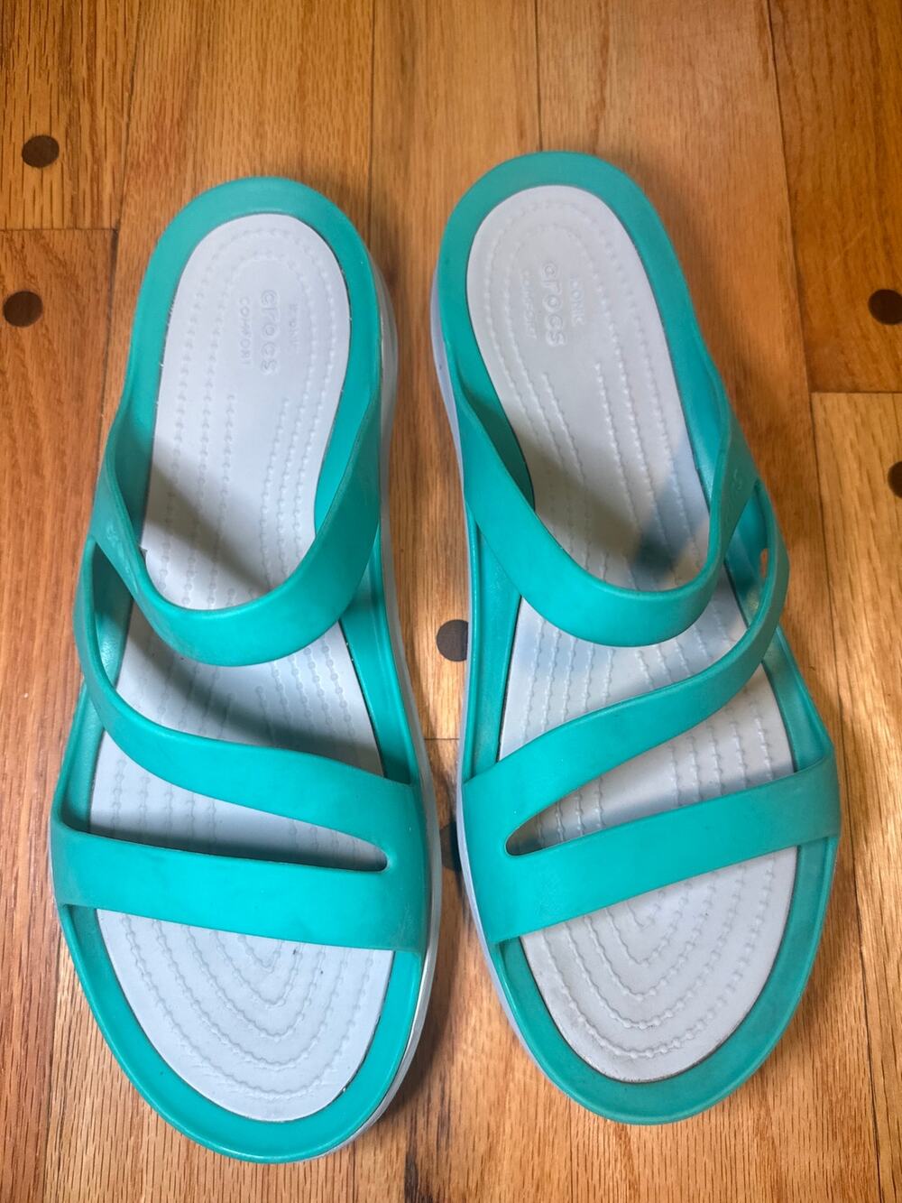 Crocs Womens 9 Strappy Sandals Teal Turquoise Iconic Comfort Slip On W9